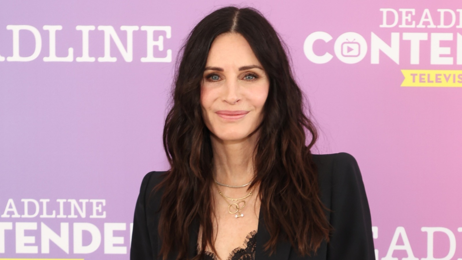 Courteney Cox a-t-il obtenu une chirurgie plastique? Voici les procédures dont elle a été à l'avance
