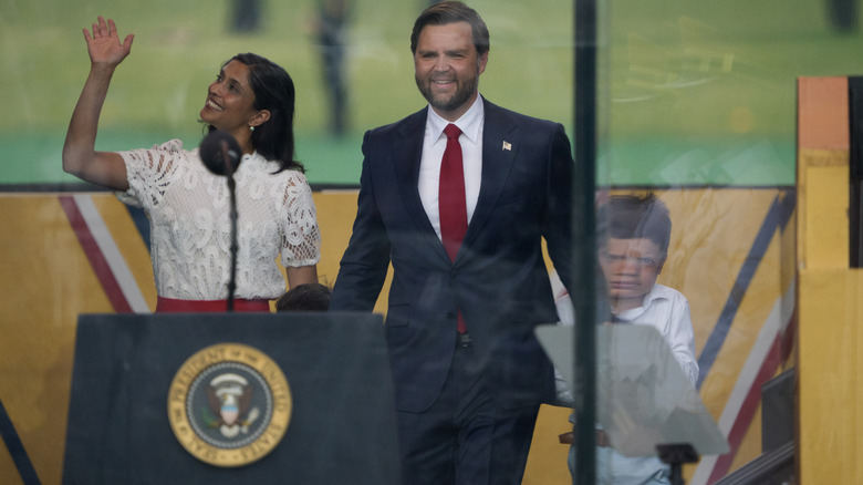 Usha Vance et JD et fils en juin 2025