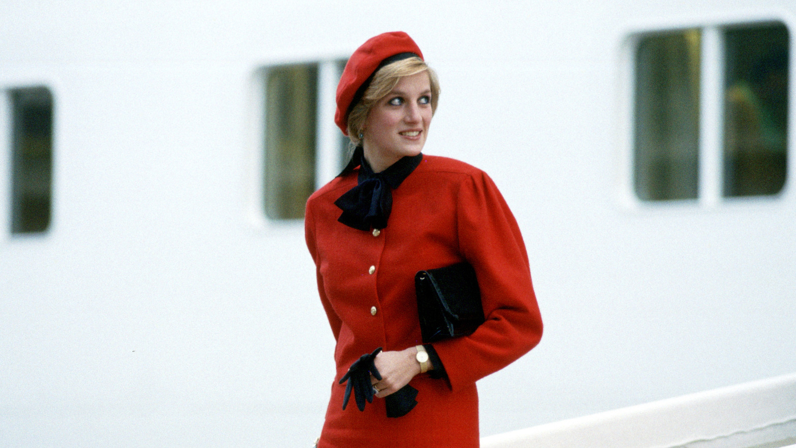 Des tenues inappropriées ont été surpris en train de porter