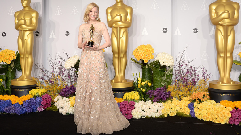 Cate Blanchett aux Oscars 2014 dans une robe nue