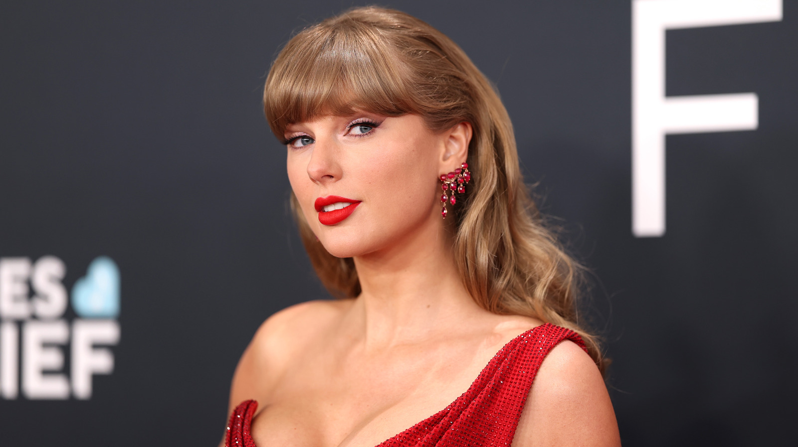 Taylor Swift a fait l'objet de rumeurs de relations sauvages au fil des ans