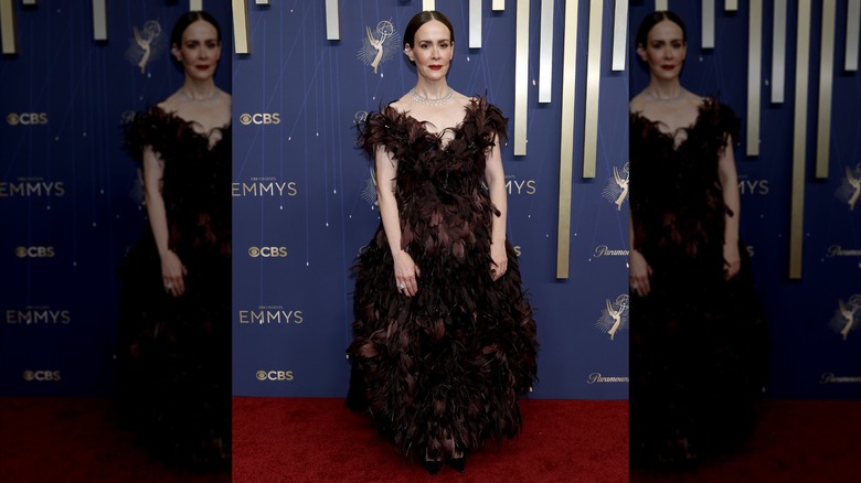 Sarah Paulson sur le tapis rouge des Emmys 2025