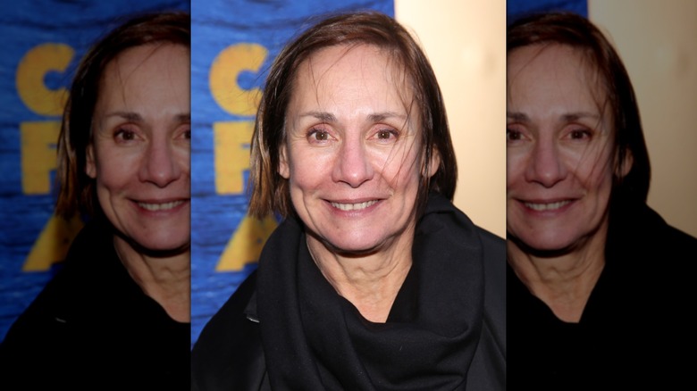 Laurie Metcalf souriant sans maquillage