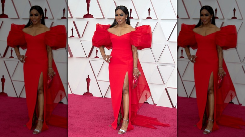 Angela Bassett assiste à la 93e cérémonie annuelle des Oscars 2021
