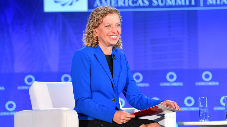 Debbie Wasserman Schultz, du 23e district du Congrès de Floride, participe à la conversation Cancer Moonshot & Caring for At-Risk Women en 2022