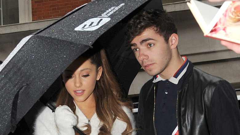 Ariana Grande sortie avec Nathan Sykes