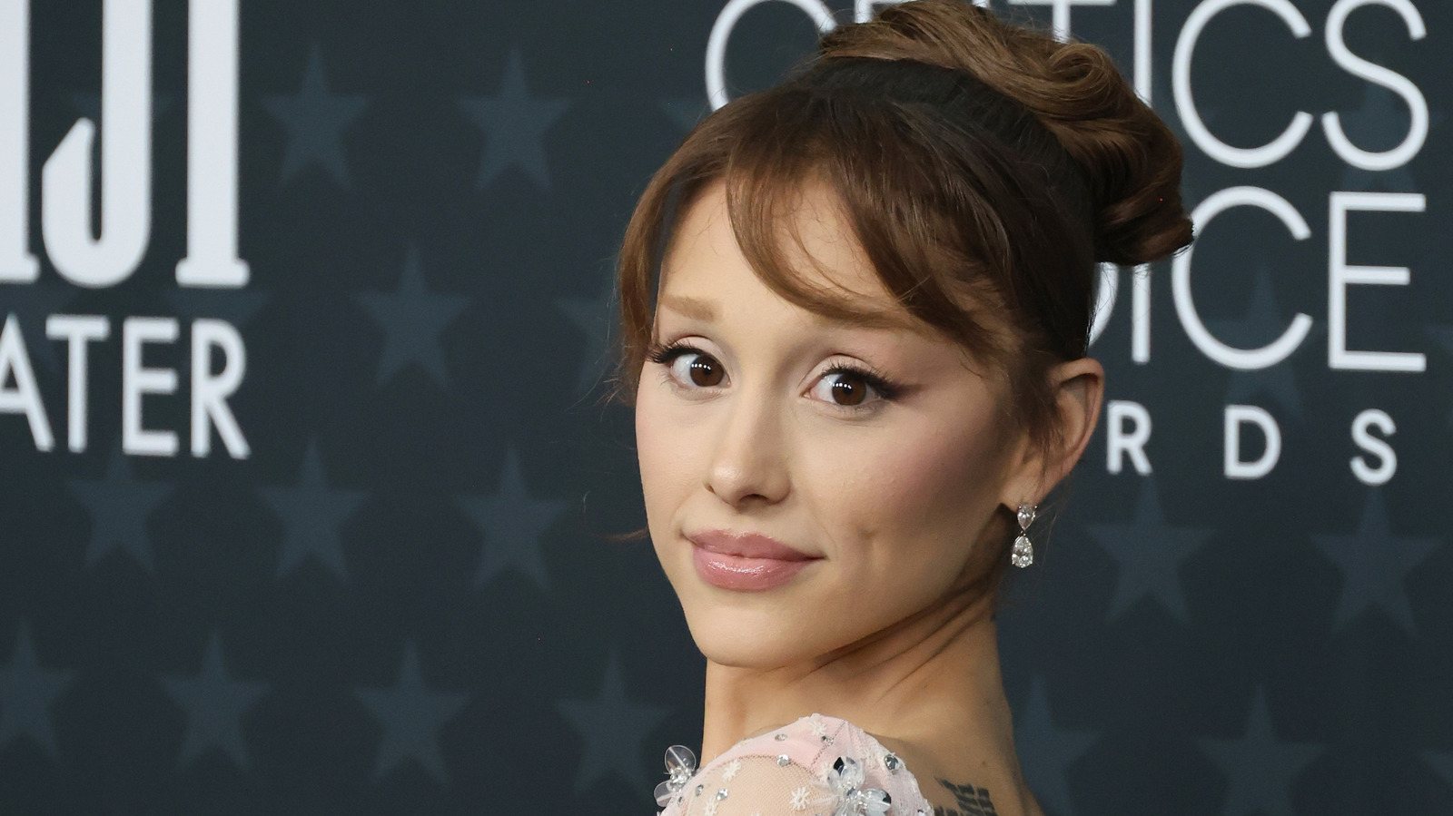 Tout ce que les ex d'Ariana Grande ont dit à son sujet