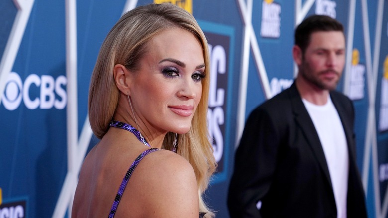 Carrie Underwood et Mike Fisher sur le tapis rouge