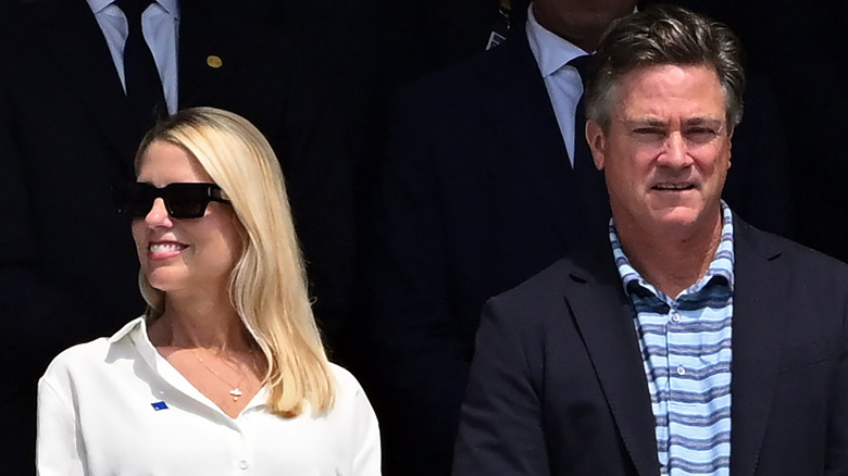 Pam Bondi et John Wakefield