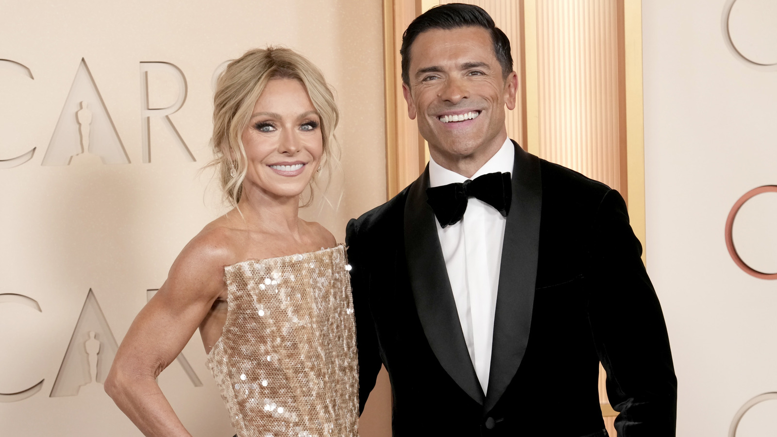 Kelly Ripa et Mark Consuelos suscitent des inquiétudes concernant leur mariage avec le comportement des Oscars 2026