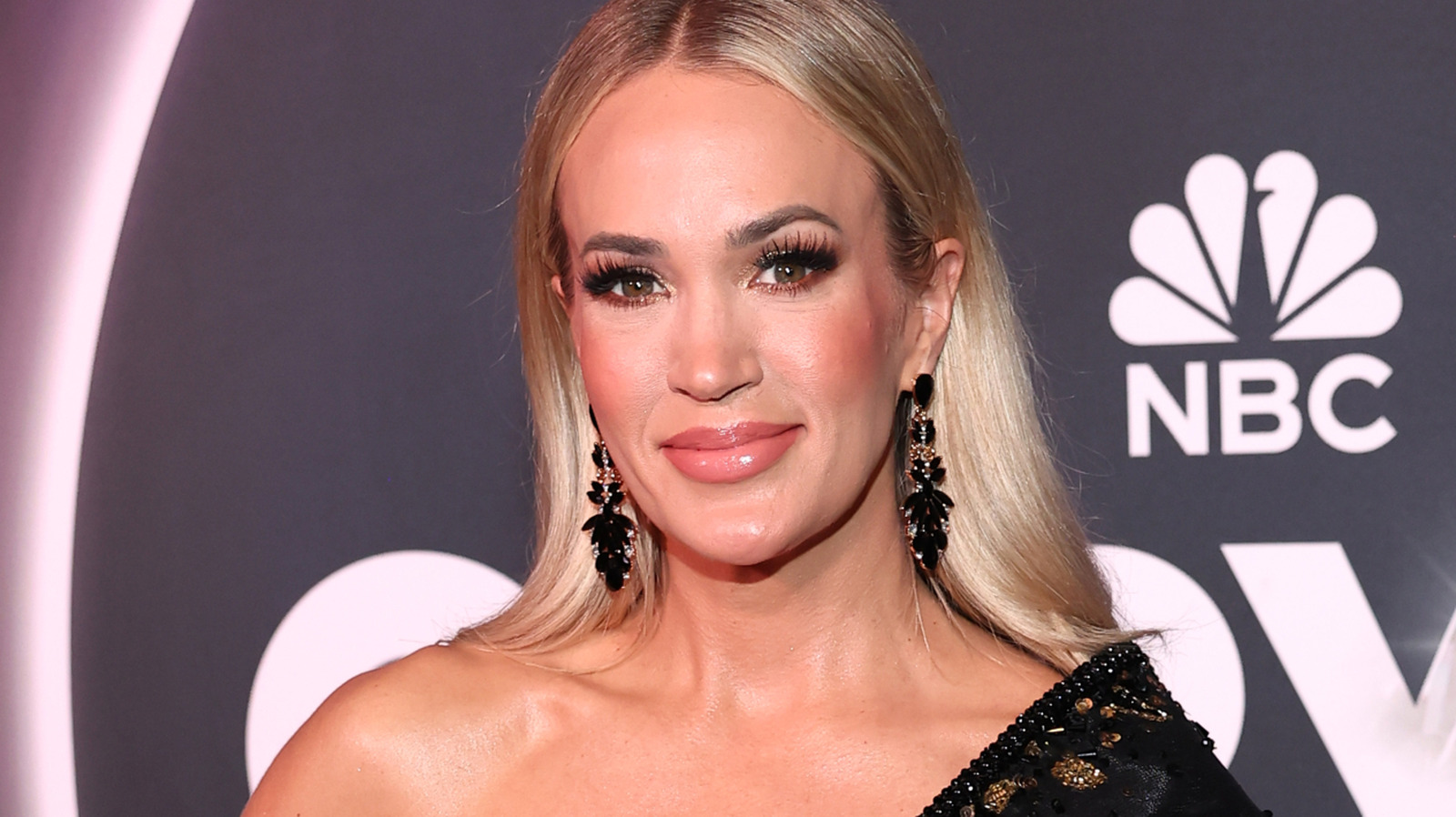 Carrie Underwood a-t-elle le « visage de Mar-A-Lago » ? Les photos en gros plan rendent difficile la contestation