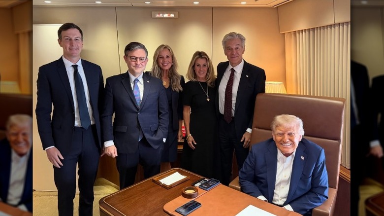 Mike et Kelly Johnson sur Air Force One en septembre 2025