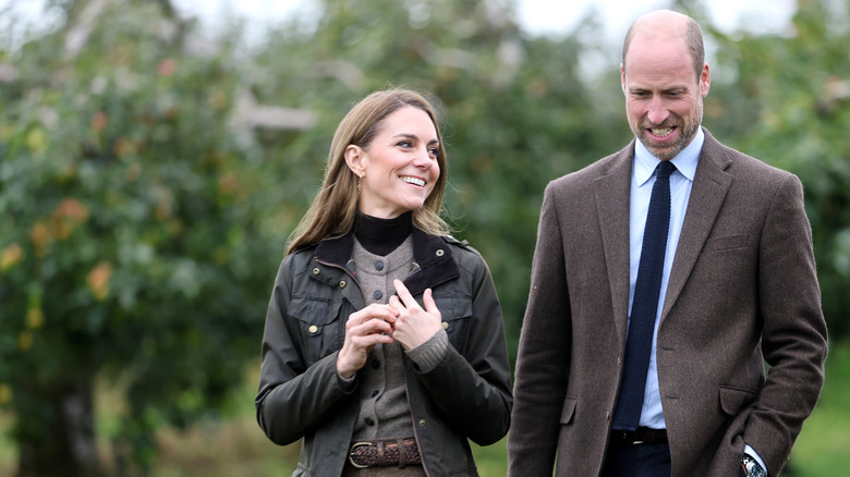 Le prince William et Kate Middleton marchent ensemble