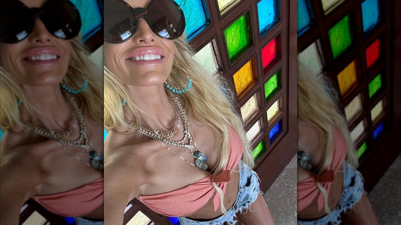 Jessica Simpson souriante