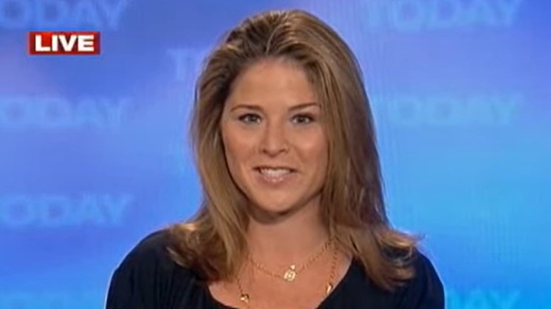 Jenna Bush Hager en 2009 avec des cheveux bruns mi-longs