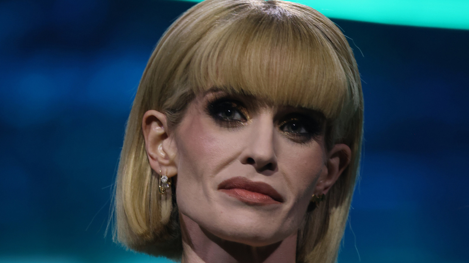 Des photos côte à côte de Kelly Osbourne qui ont alimenté les accusations des « mains d'Ozempic »