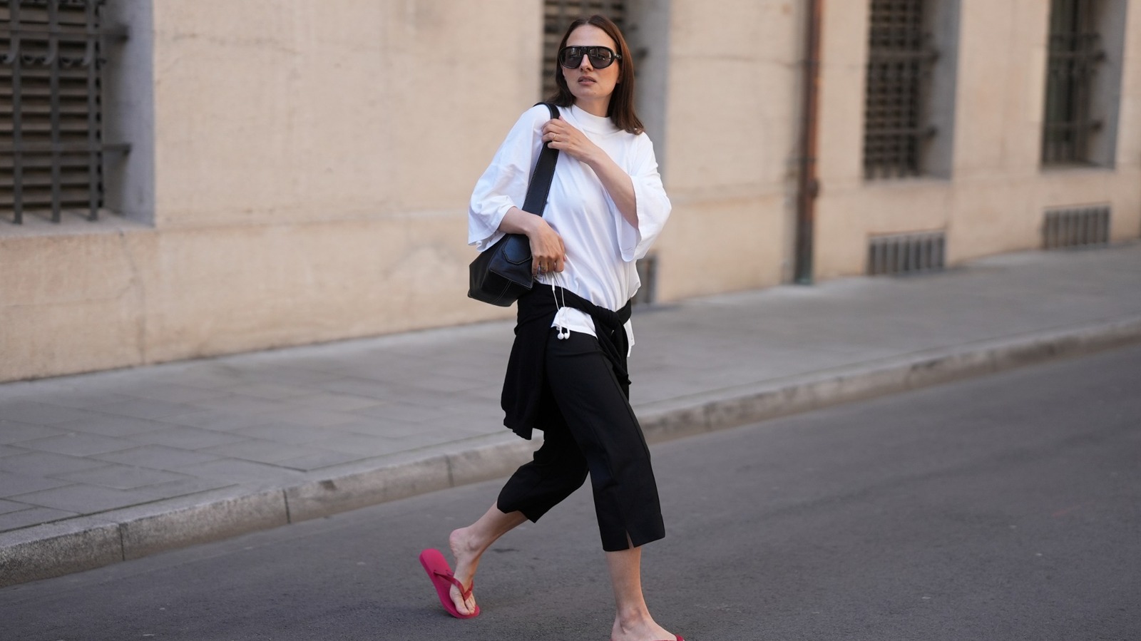 Si vous portez un pantalon tendance cet été, faites-en un capris