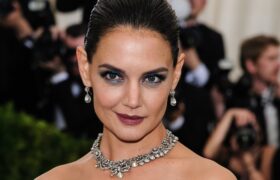 Photos des cheveux les plus accrocheurs de Katie Holmes au fil des ans