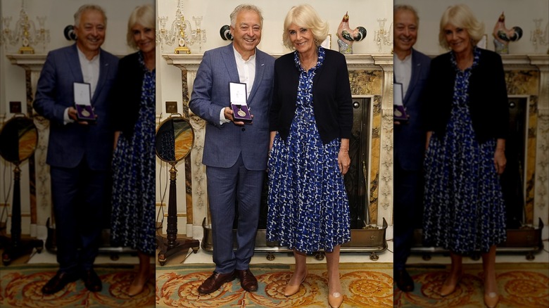 La reine Camilla et Frank Cottrell-Boyce à Clarence House en septembre 2024