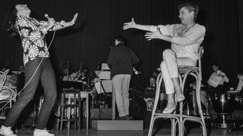 Liza Minnelli et Judy Garland au London Palladium