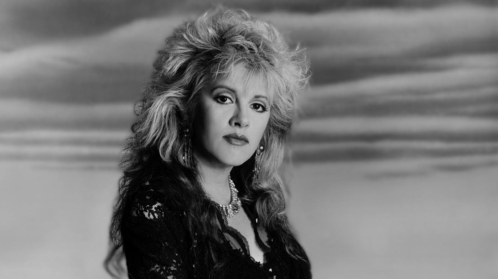 Comment apporter le look signature de Stevie Nicks en 2026
