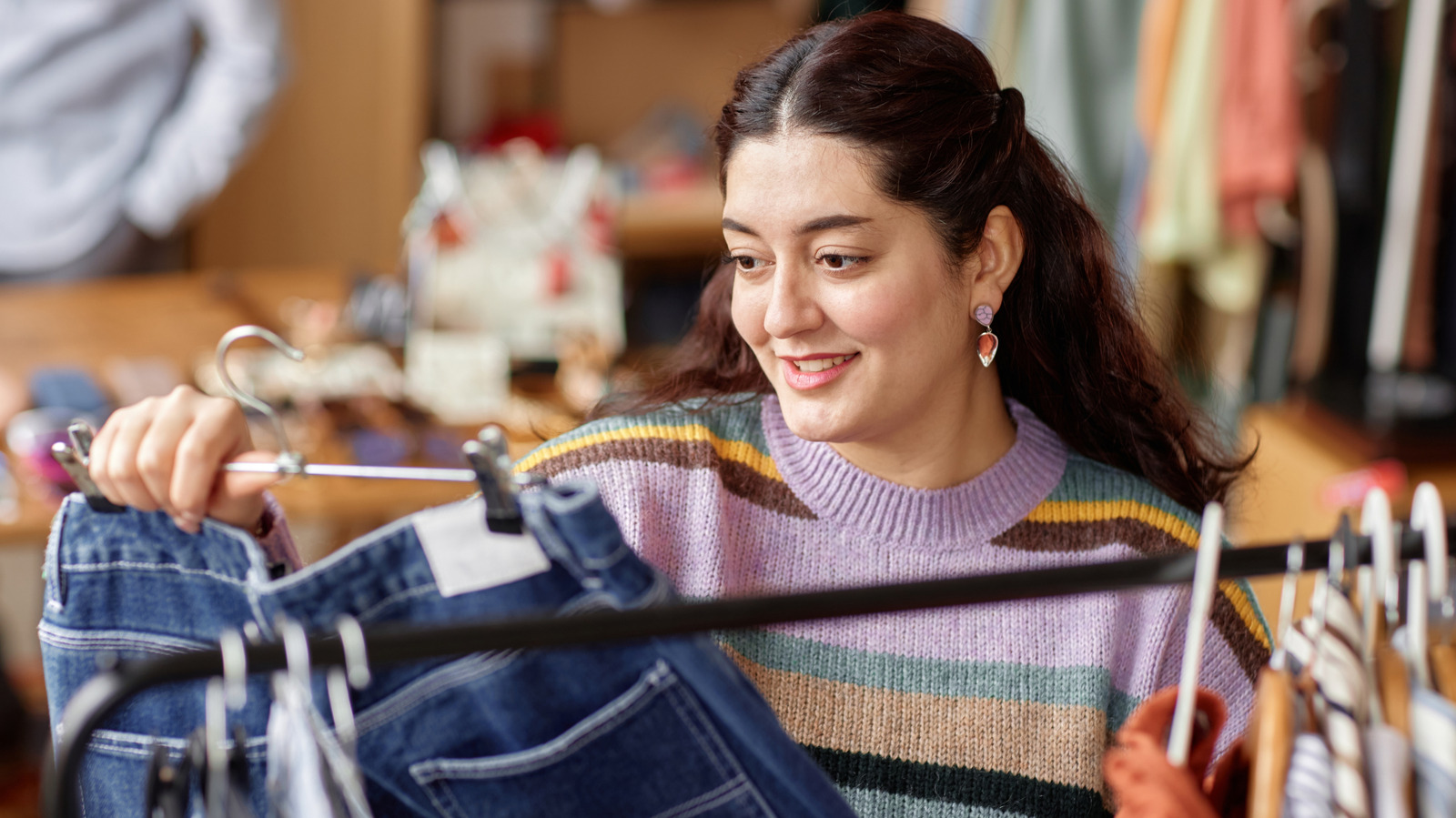 4 vêtements d'occasion qui valent la peine d'être achetés