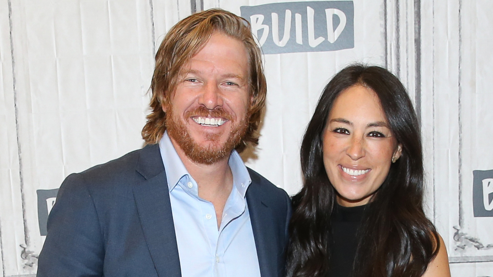 Des photos de Chip et Joanna Gaines de HGTV mettent en évidence leur amour durable