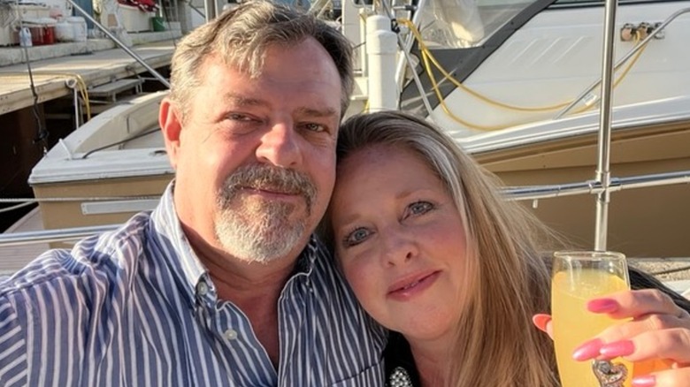 Kim Plath avec son copain, Ken Palmer, lors de la Saint-Valentin en 2024