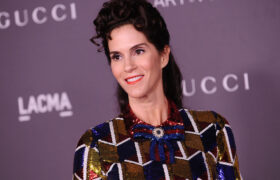 Des photos côte à côte prouvent que Jami Gertz vieillit comme du bon vin