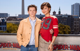 Photos côte à côte de Zendaya et Tom Holland sur leur premier tapis rouge ensemble jusqu'au dernier