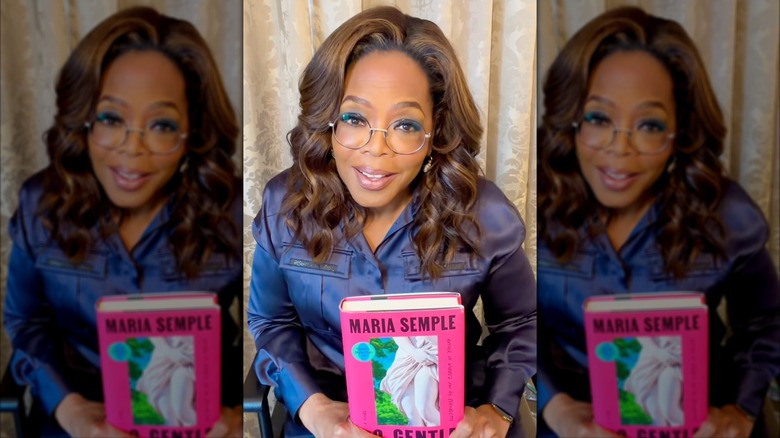 Oprah Winfrey tenant un exemplaire rose de Go Gentle sur Instagram