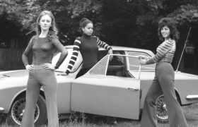 Les tendances de la mode des baby-boomers qui ont prouvé leur pouvoir durable (et même les millennials les adorent)