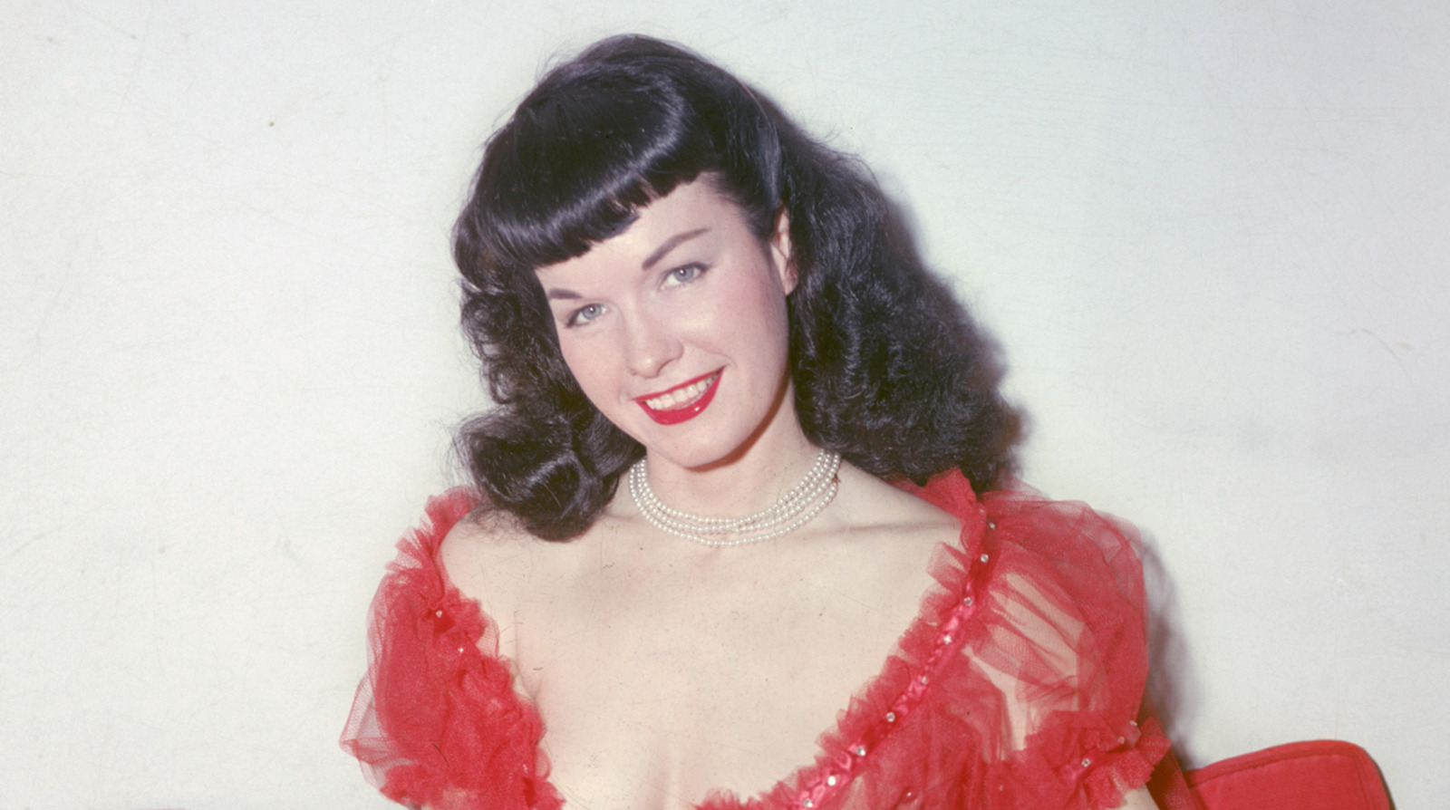 Les conseils de beauté à l'ancienne de Bettie Page sont toujours d'actualité aujourd'hui
