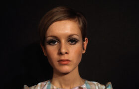 Le mannequin emblématique des années 60, Twiggy, est toujours aussi magnifique à 70 ans