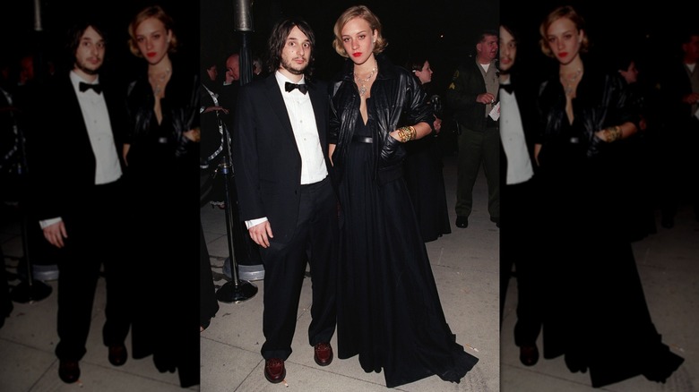 Chloë Sevigny posant avec Harmony Korinne à l'afterparty de Vanity Fair