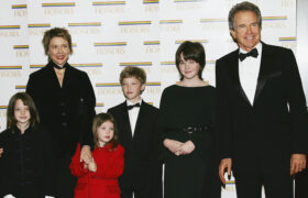 Découvrez Ella, la superbe fille de la star de Dutton Ranch, Annette Bening, qui a grandi
