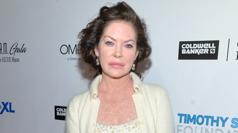 Lara Flynn Boyle photographiée sur le tapis rouge
