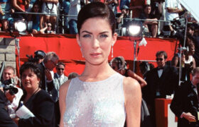 La star de Twin Peaks, Lara Flynn Boyle, est toujours aussi magnifique aujourd'hui