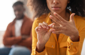7 citations de célébrités sur ce qu’elles ont appris après leurs douloureux divorces