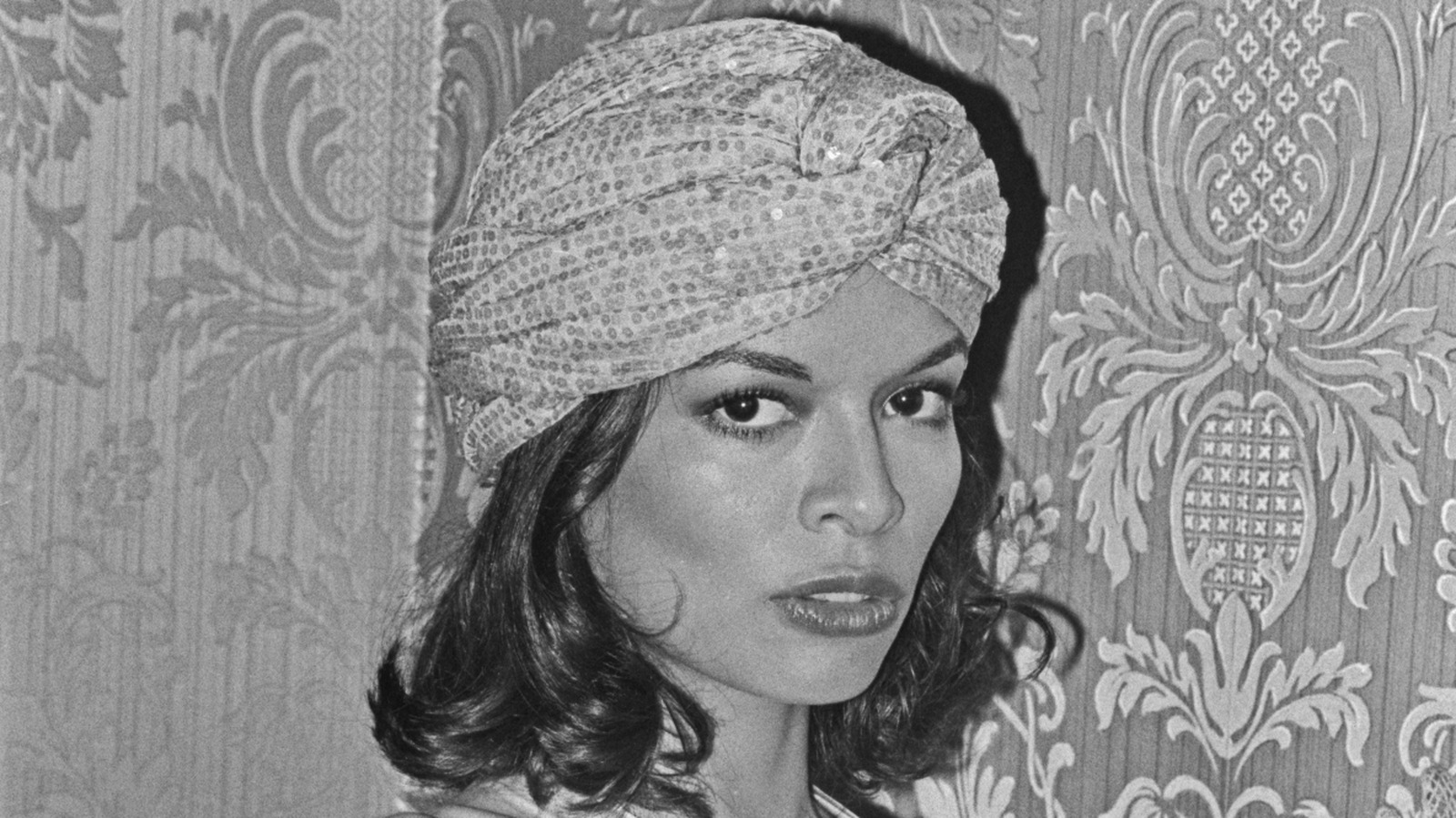 10 des tenues les plus emblématiques de Bianca Jagger de tous les temps