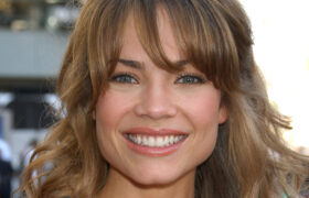 Rebecca Herbst, star de l'hôpital général, vieillit comme du bon vin et ces photos le prouvent