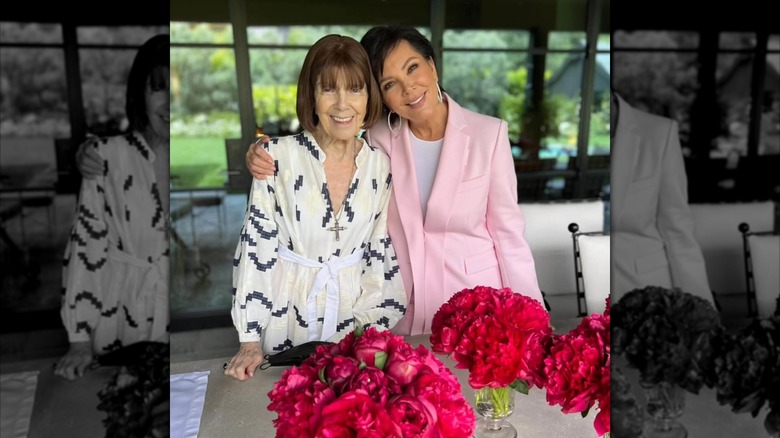Mary Jo Shannon et Kris Jenner souriant ensemble en 2026