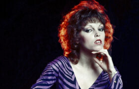 L'icône de la musique rock, Pat Benatar, a eu une magnifique transformation de cheveux gris