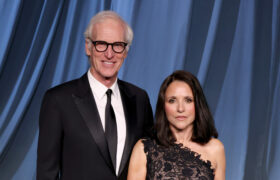8 jolies photos de Julia Louis-Dreyfus et de son mari Brad Hall qui mettent en valeur leur amour durable
