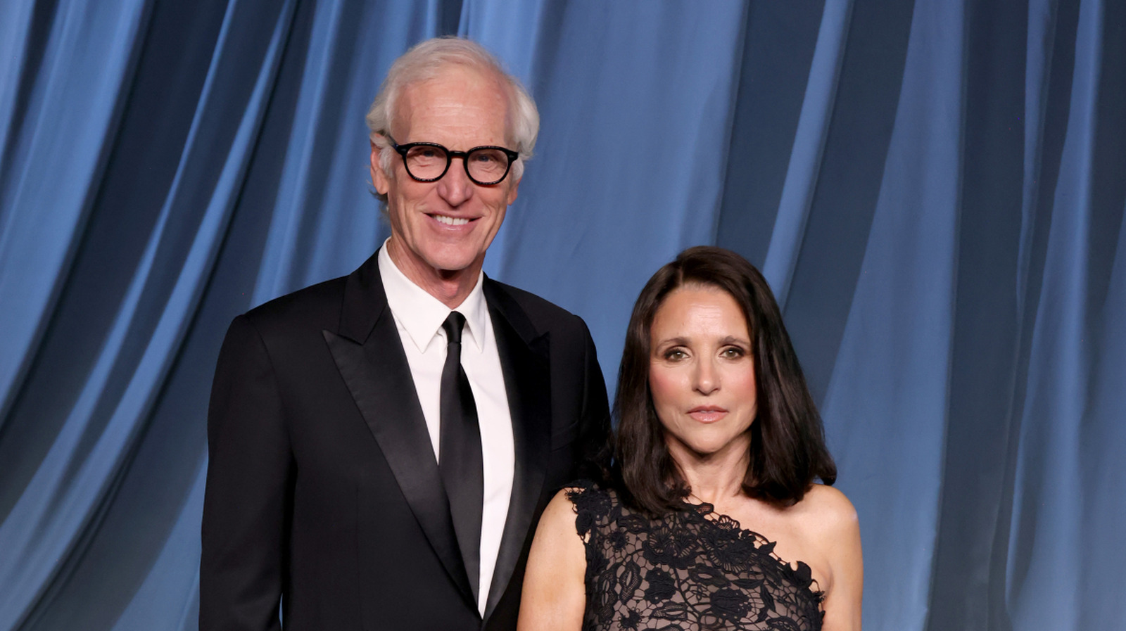8 jolies photos de Julia Louis-Dreyfus et de son mari Brad Hall qui mettent en valeur leur amour durable