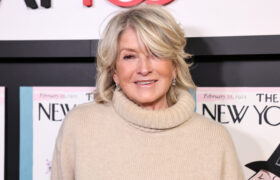 À 85 ans, Martha Stewart prouve qu'on n'est jamais trop vieille pour une transformation capillaire audacieuse