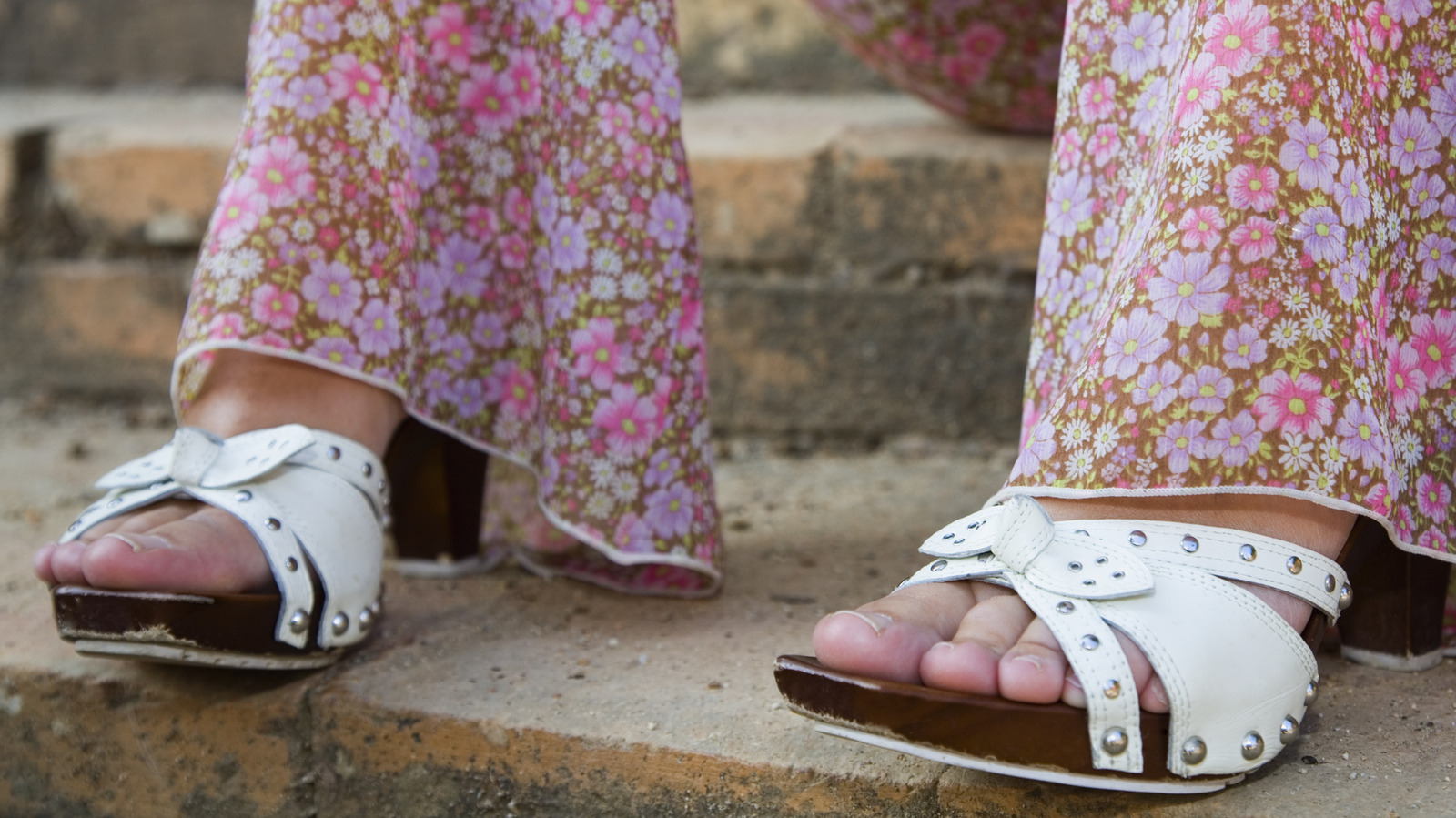 Tendances de sandales vintage qui méritent un retour