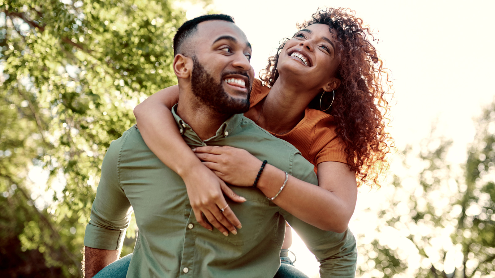Tendances des rencontres millénaires que les baby-boomers ne comprendront jamais