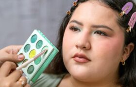 5 des meilleurs conseils pour appliquer du fard à paupières sur les yeux cagoulés