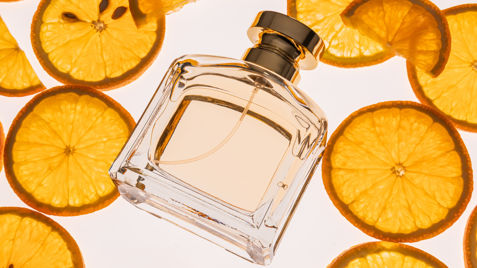 Les parfums parfumés à l'orange ont un moment cet été